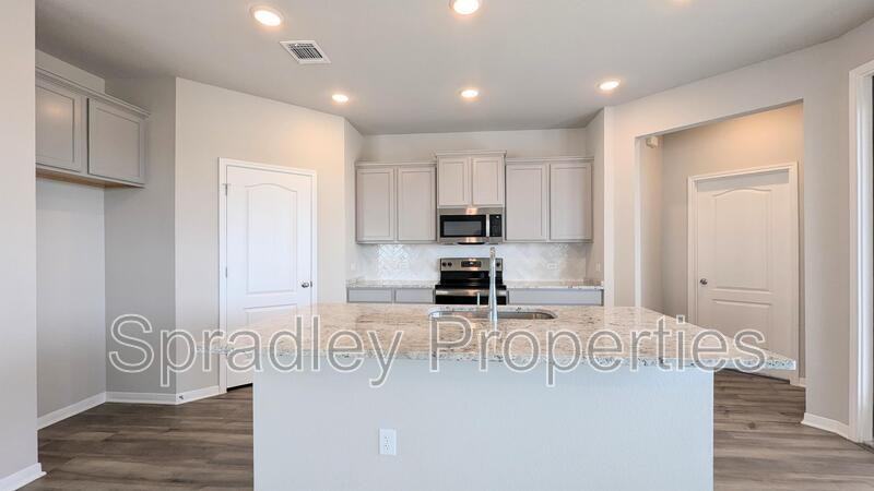 8816 Glade Dr - Photo 3 of 10