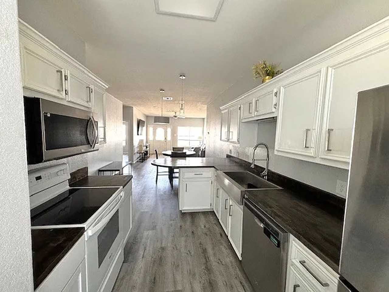 1506 James Ave - Photo 4 of 26