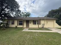 423 Longwood Cir - Photo 1 of 1