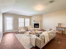 1046 Warbler - Photo 1 of 1