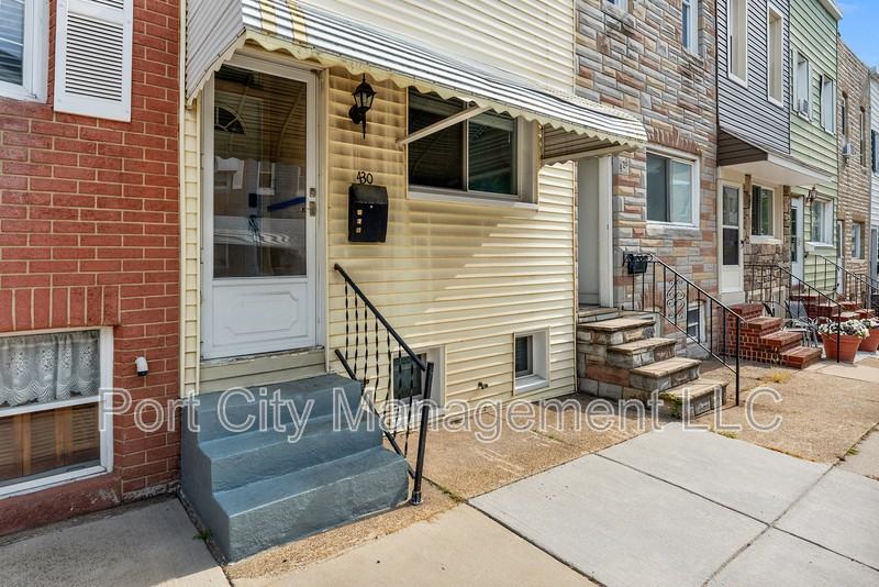 430 W 23rd St - Photo 2 of 19