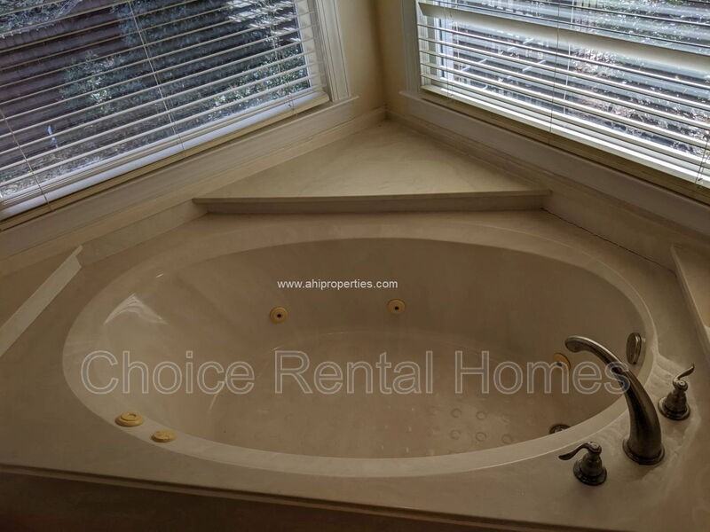 8014 Greystone Grn - Photo 7 of 8