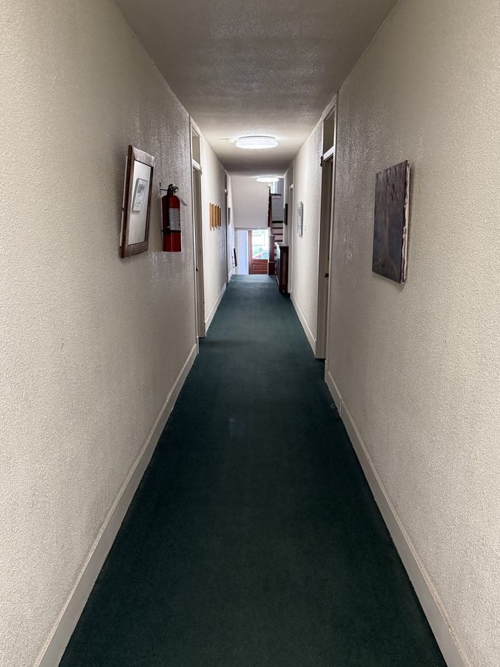 Drummond Pl, 210 - Photo 7 of 16