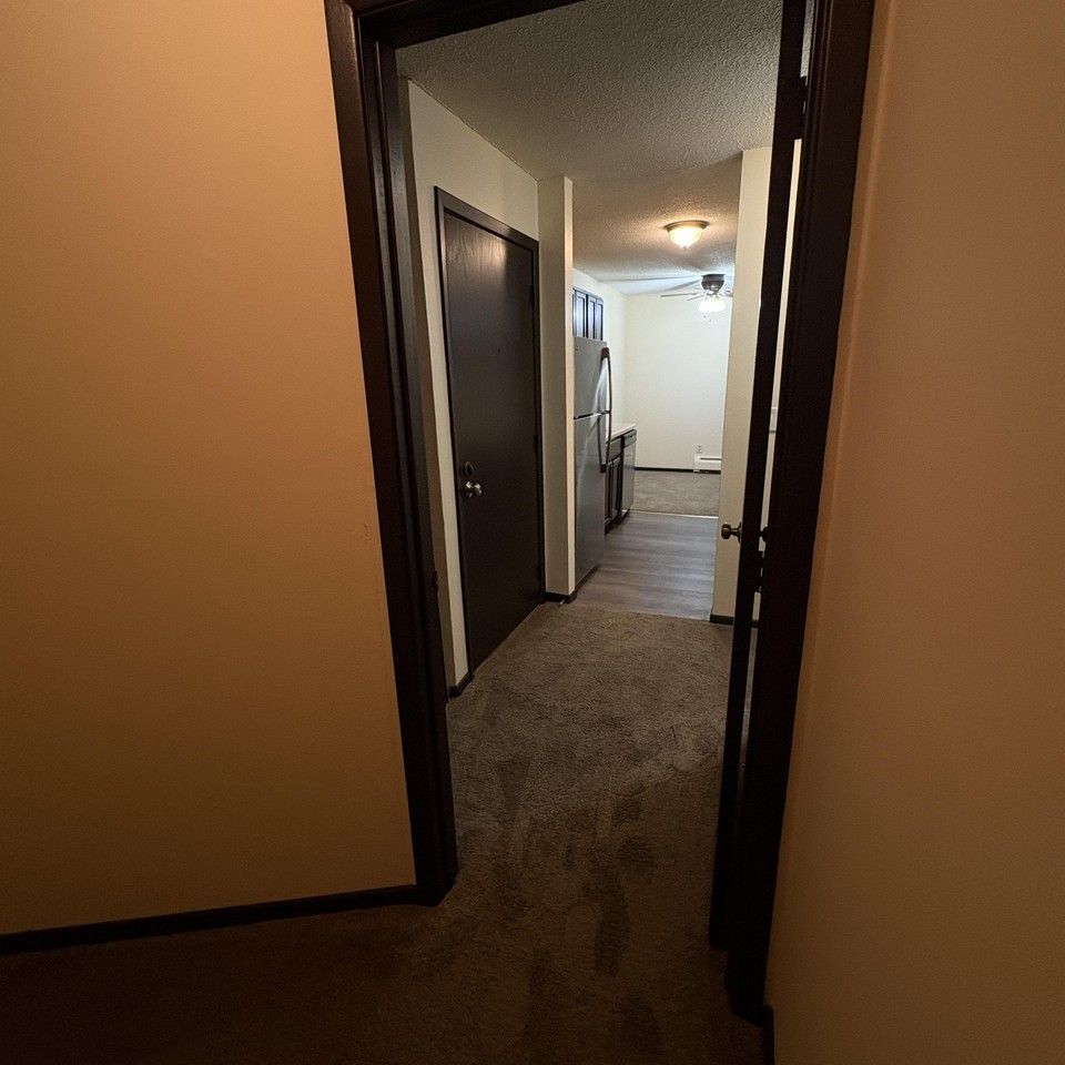 Oakmont Apts - Photo 3 of 15