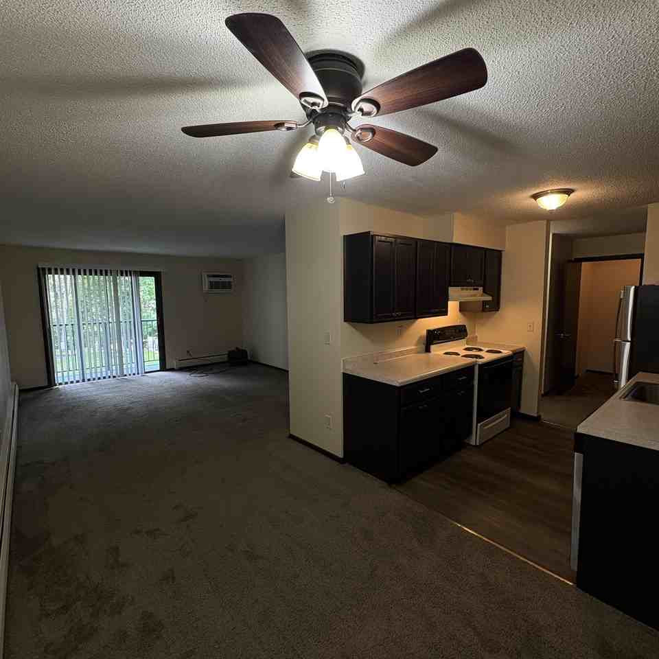 Oakmont Apts - Photo 5 of 15