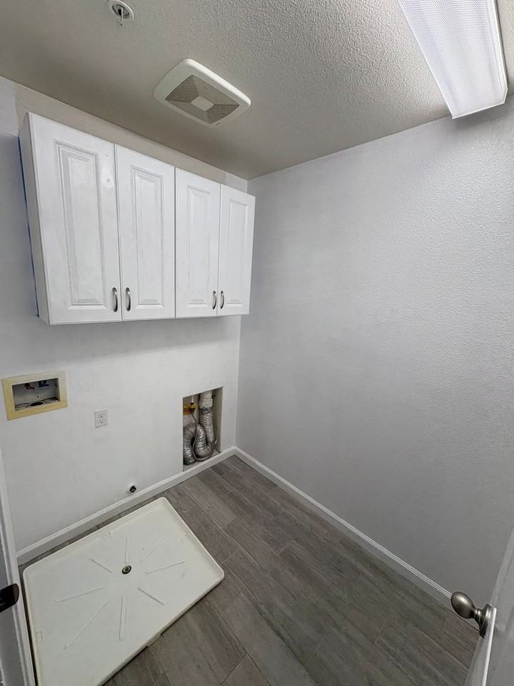 3726 N Shady Ct - Photo 3 of 45