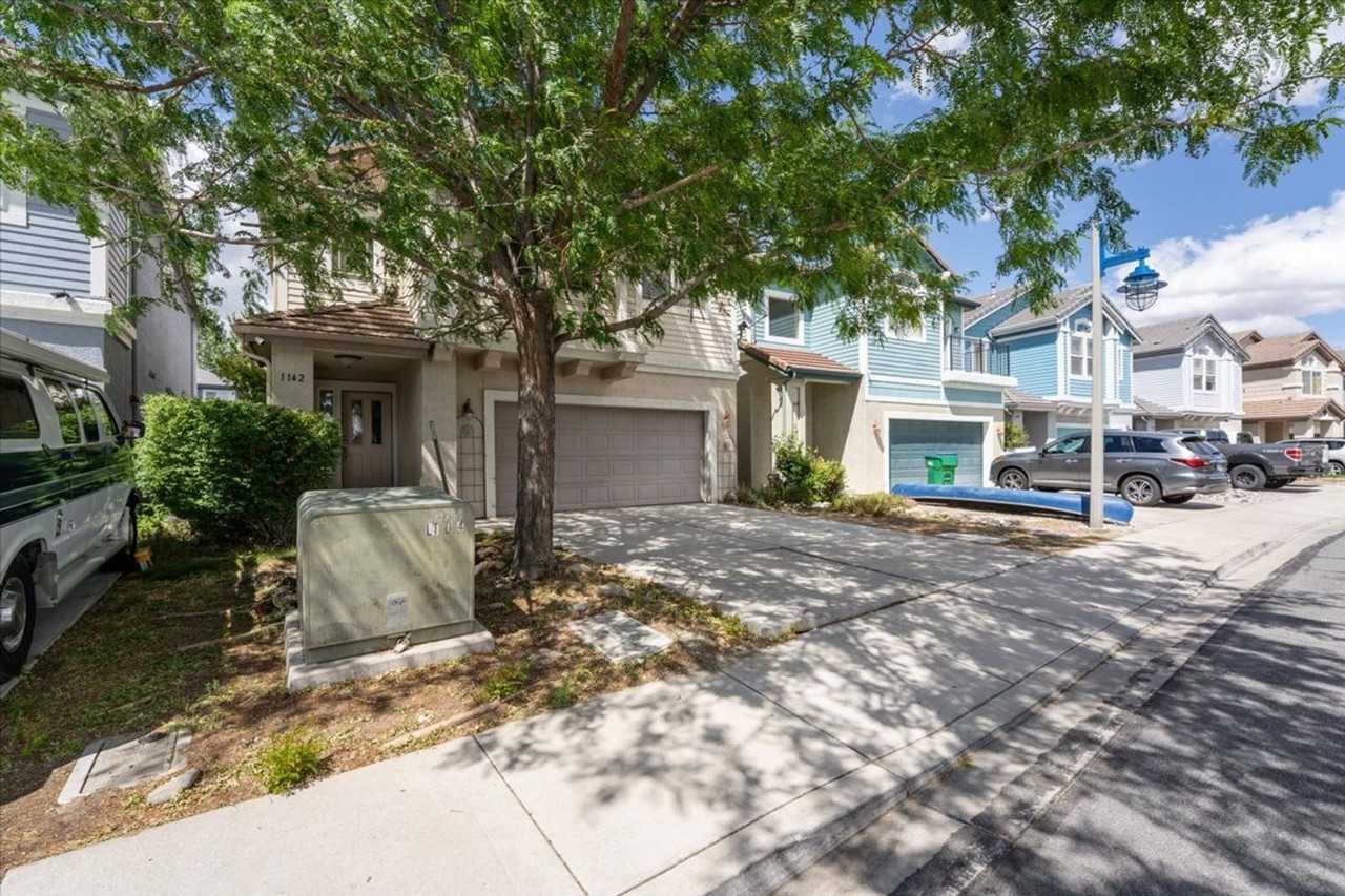 1142 Harbour Cove Ct - Photo 3 of 50