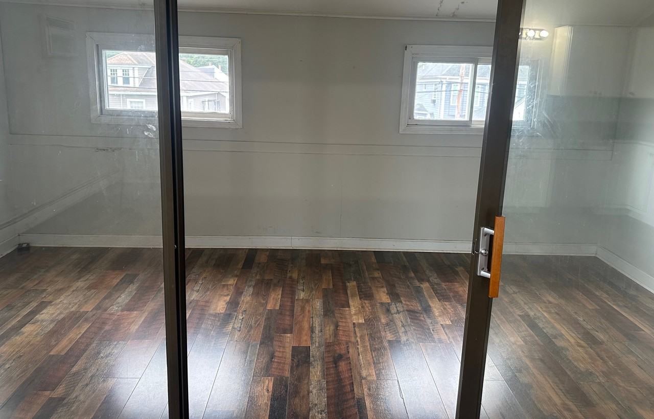 604 Chelmsford Street - Photo 3 of 8