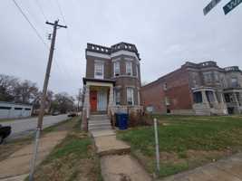 featured image of 4641 Washington Blvd