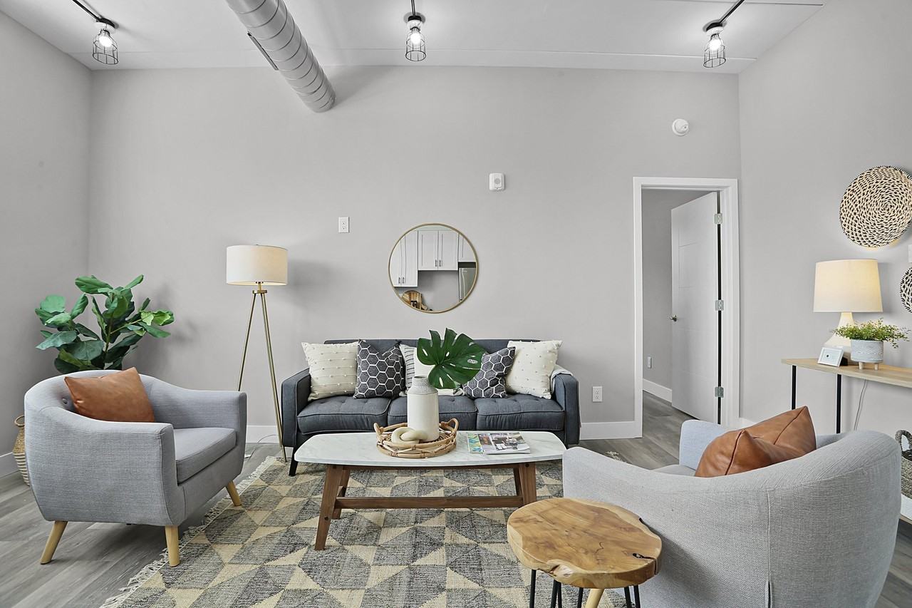 3145 Lafayette Avenue - Photo 4 of 17