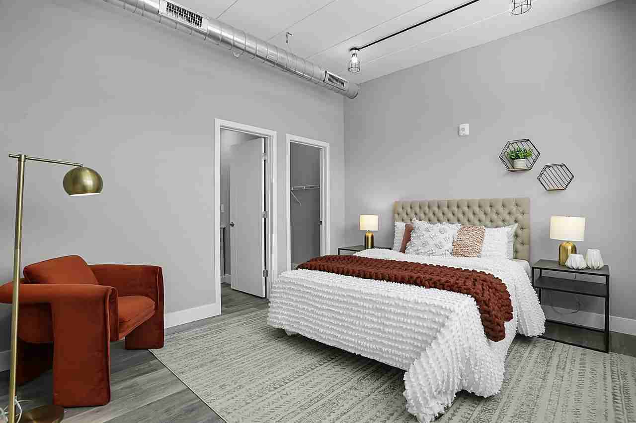3145 Lafayette Avenue - Photo 5 of 17
