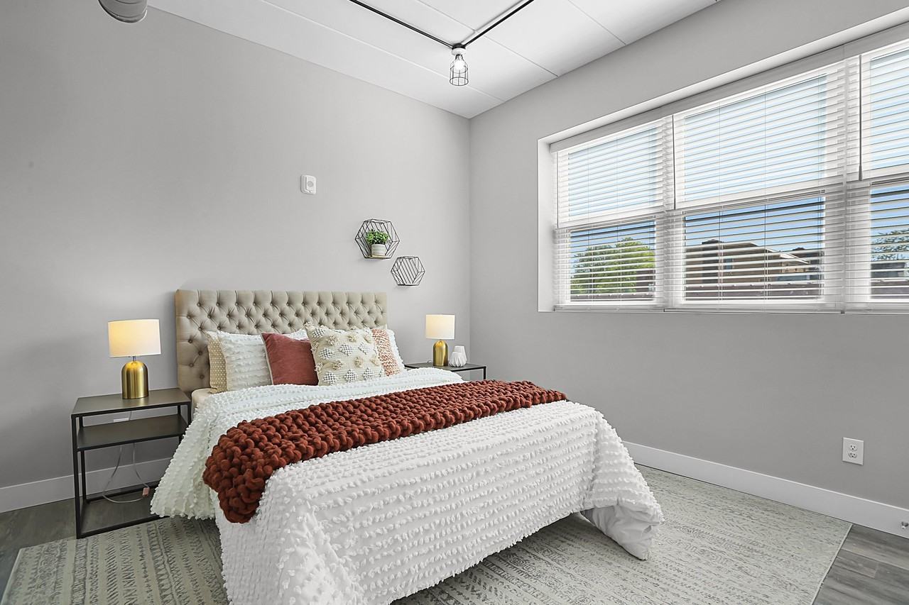 3145 Lafayette Avenue - Photo 7 of 17