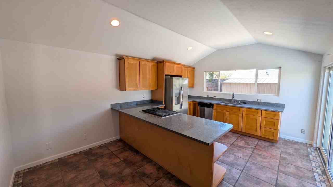 867 Via Mariposa - Photo 5 of 14