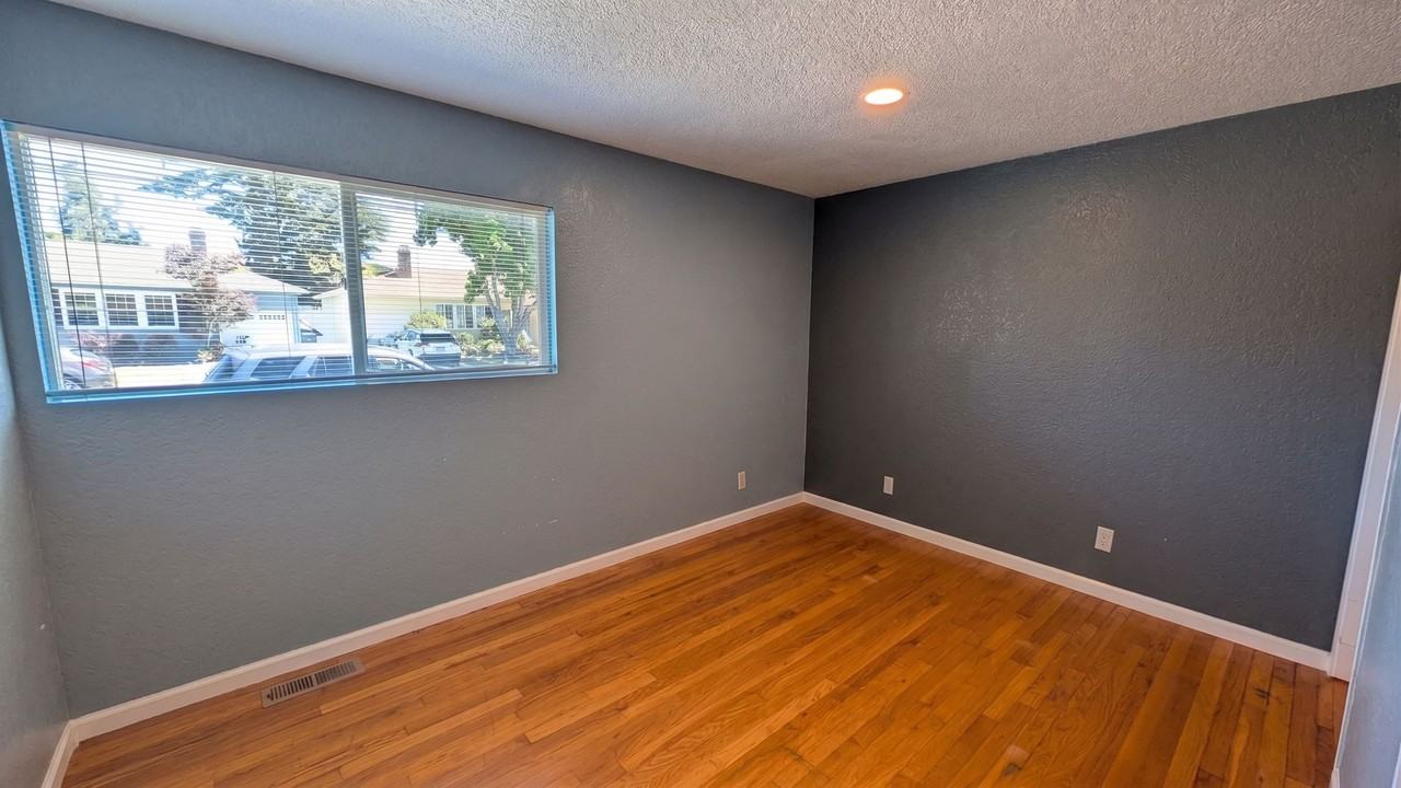 867 Via Mariposa - Photo 7 of 14