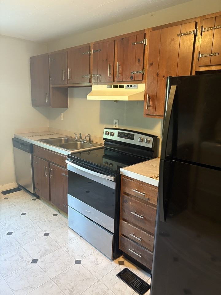 31 Maple Street - Photo 5 of 15