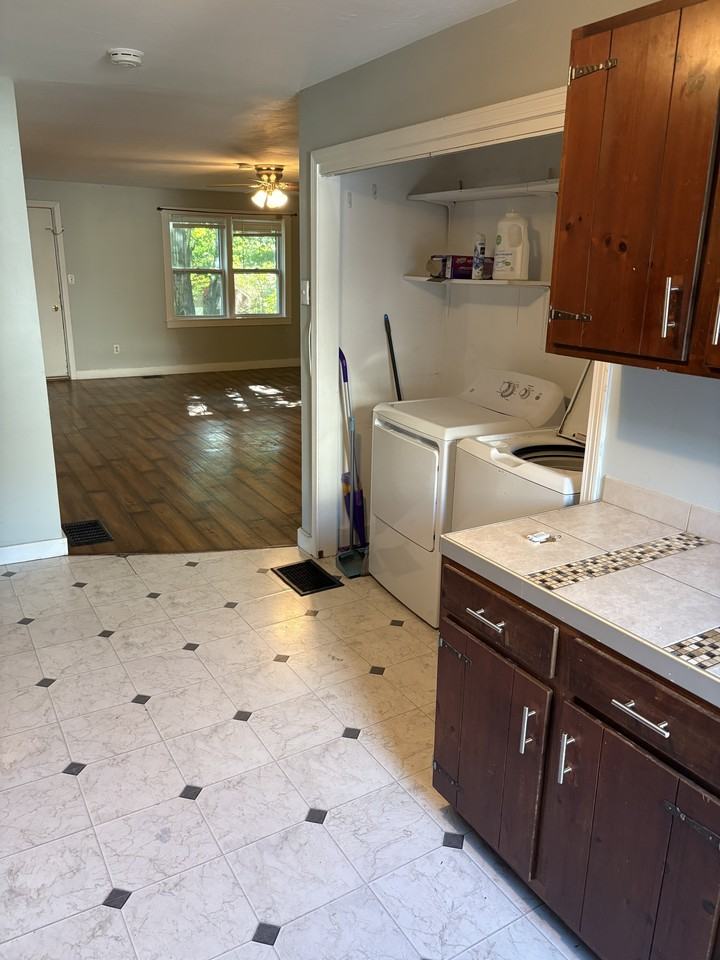 31 Maple Street - Photo 6 of 15