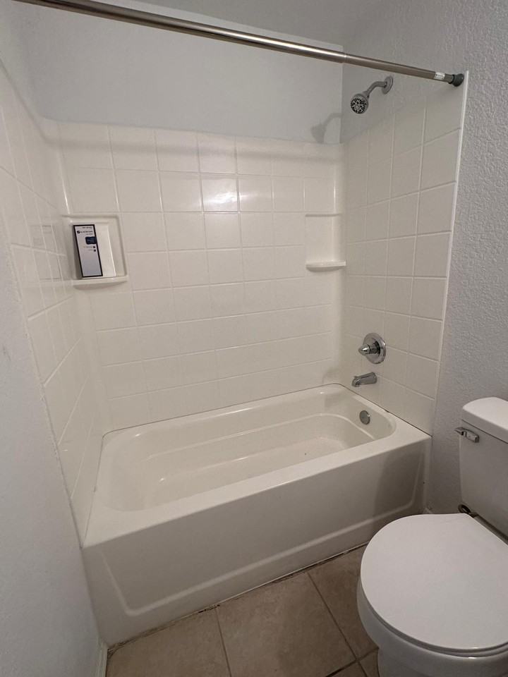 Allen Condominium - KRAVEN ALBA - Photo 4 of 11