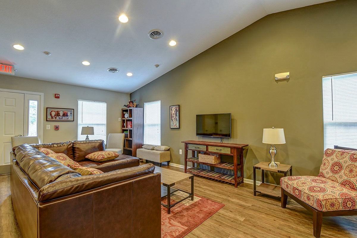 Bayridge Greene - Photo 7 of 25