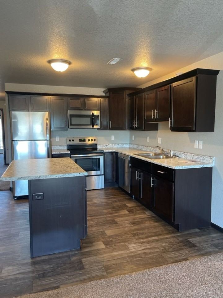 236 Stumer - Photo 2 of 48