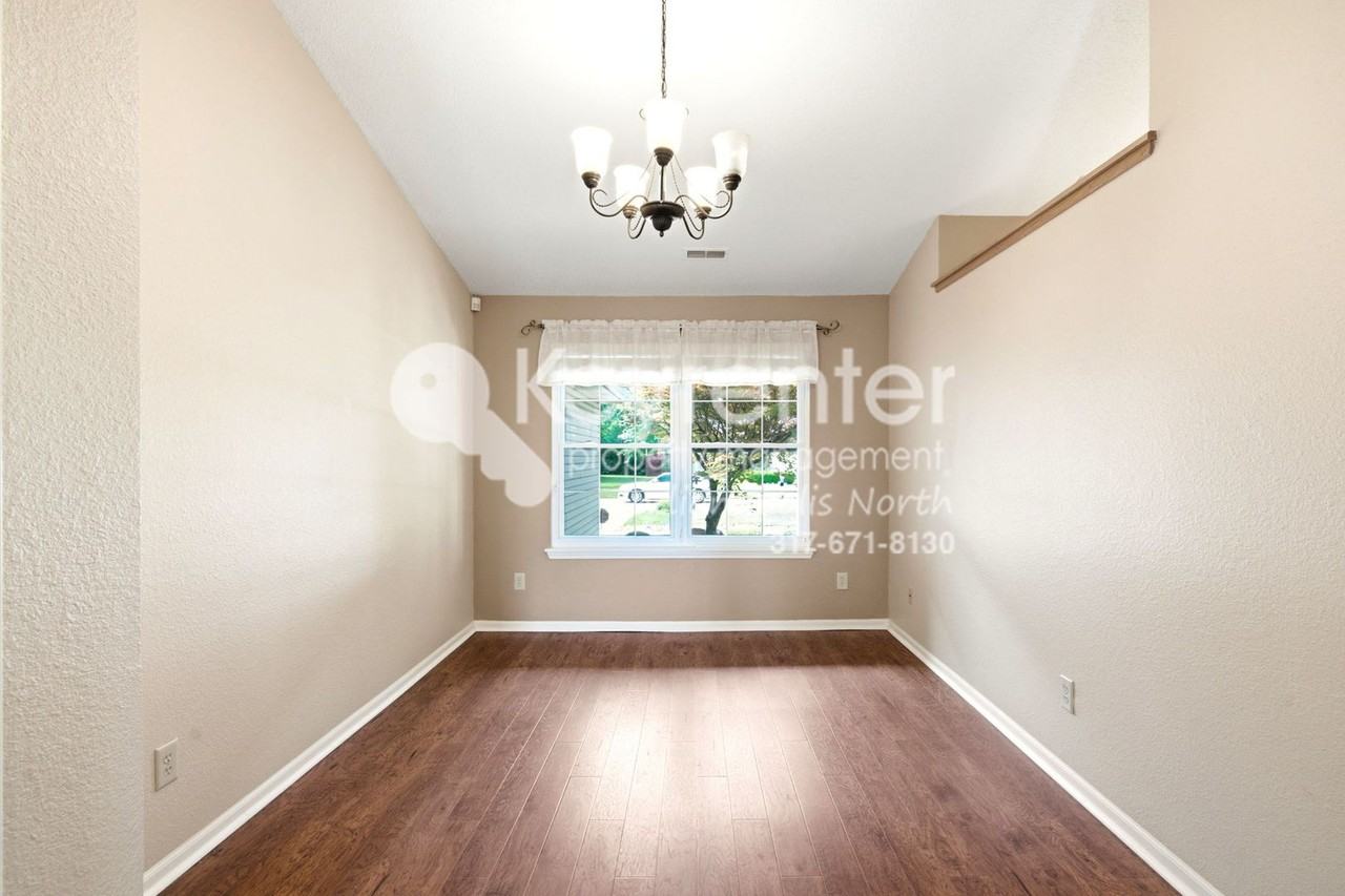 8241 Crosser Cir - Photo 6 of 15