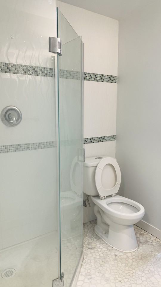 955 East 10th Avenue - Photo 5 of 10