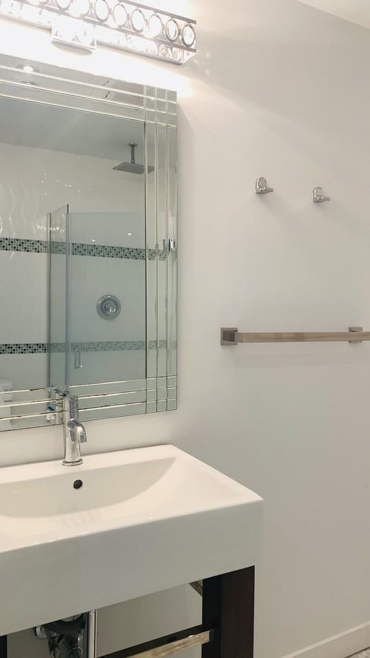 955 East 10th Avenue - Photo 6 of 10