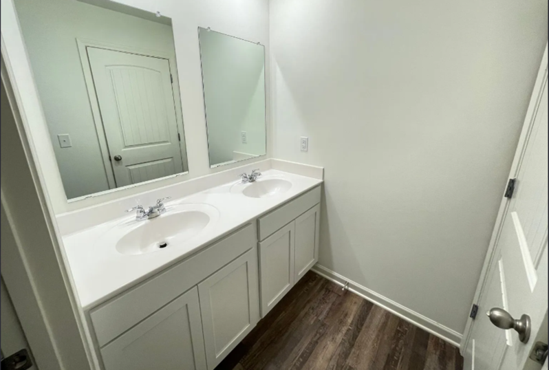 229 Chelsea Park Cir - Photo 7 of 18