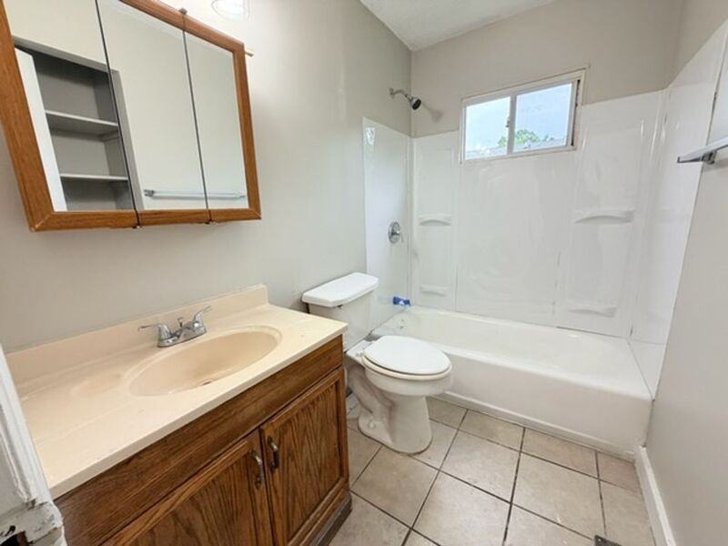 3373 33rd Pl N - Photo 3 of 8