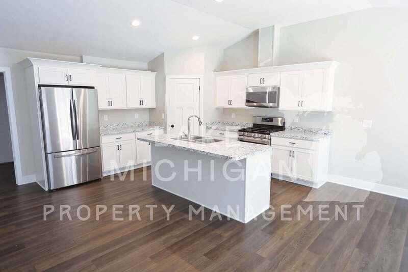 18677 174th Ave - Photo 2 of 9