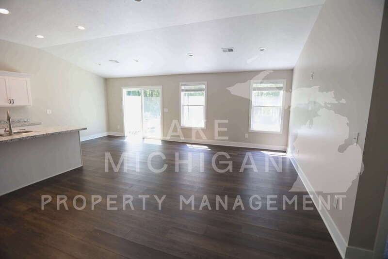 18677 174th Ave - Photo 4 of 9