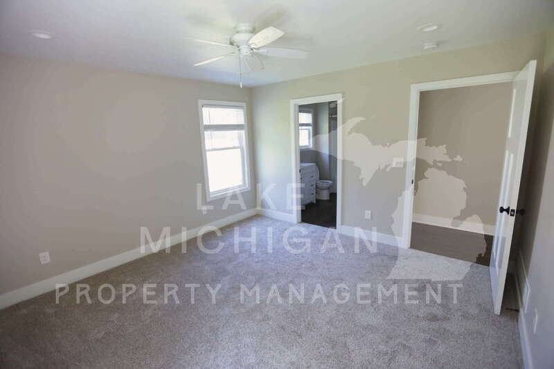 18677 174th Ave - Photo 5 of 9