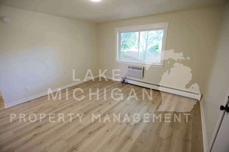 3123 Copley Dr Sw #C - Photo 3 of 7