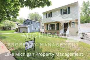 1010 N Hampton Dr Ne - Photo 1 of 1