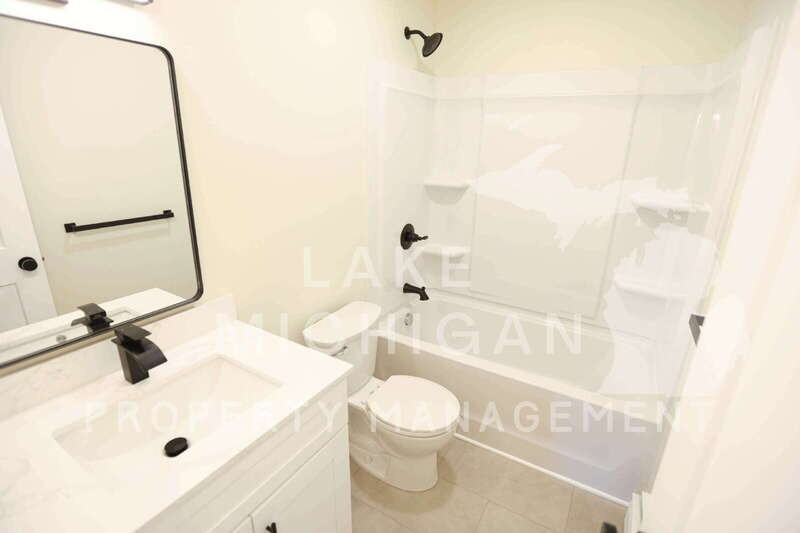 3131 Copley Dr Sw #A - Photo 5 of 7