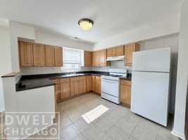 featured image of 1411 Emerson St #2
