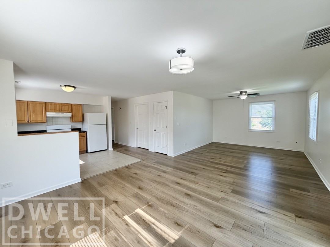 1411 Emerson St #2 - Photo 4 of 19