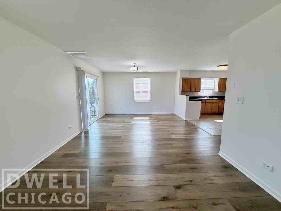 1411 Emerson St #2 - Photo 7 of 19