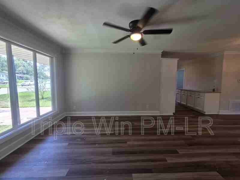 8700 Winston Dr - Photo 6 of 30