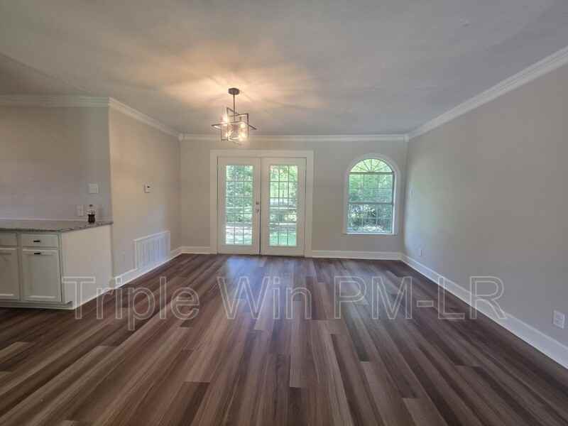 8700 Winston Dr - Photo 7 of 30