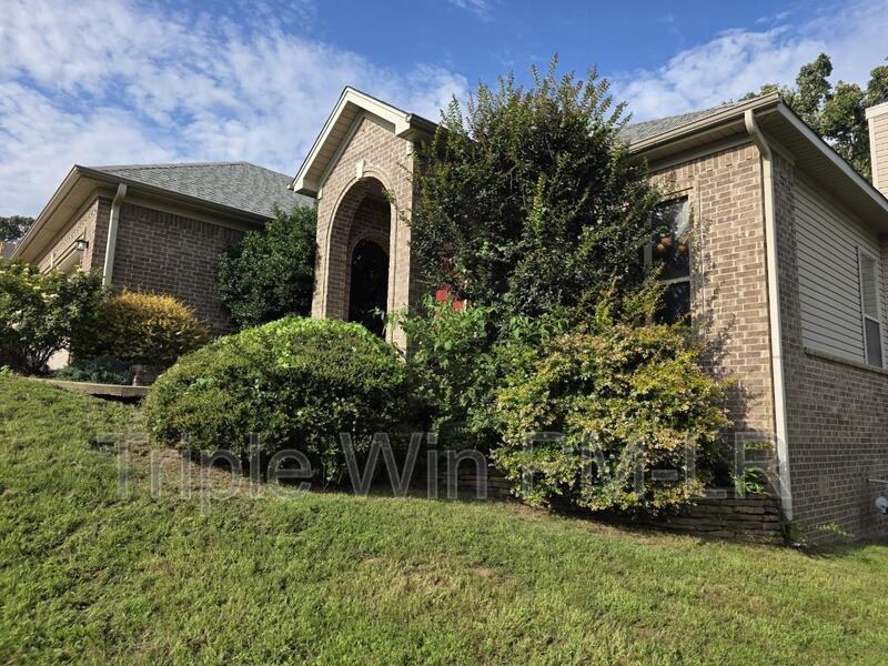 1901 Hidden Creek Dr - Photo 4 of 43
