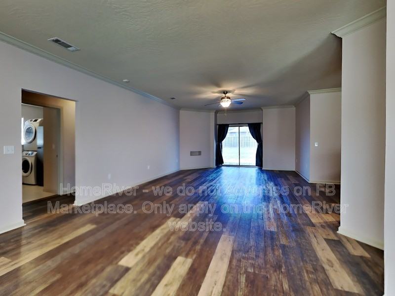 5454 Lee Farm Blvd - Photo 4 of 19