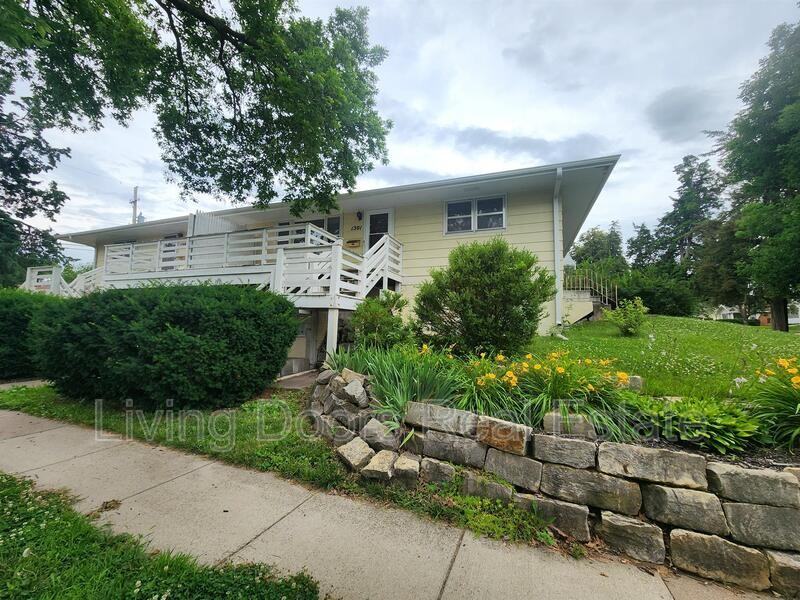 1301 Hill St - Photo 3 of 16