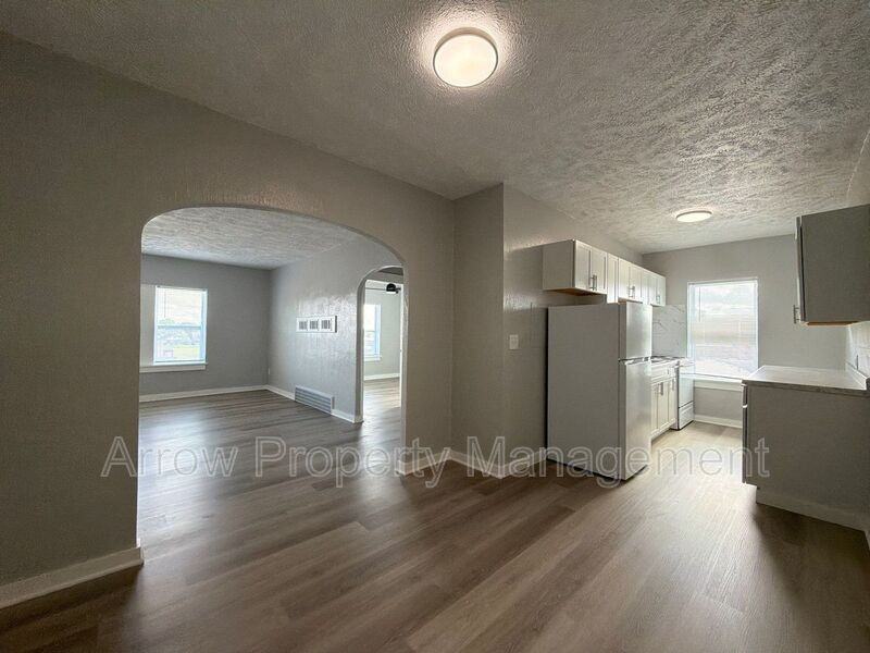 723 Ella St #C3 - Photo 5 of 13