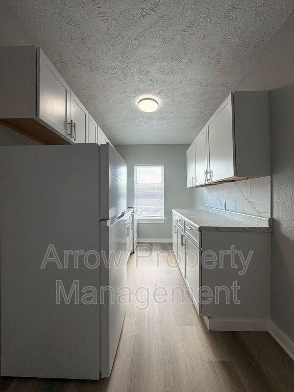 723 Ella St #C3 - Photo 6 of 13