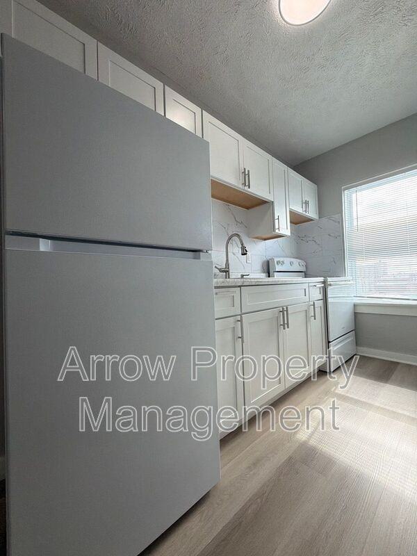 723 Ella St #C3 - Photo 7 of 13