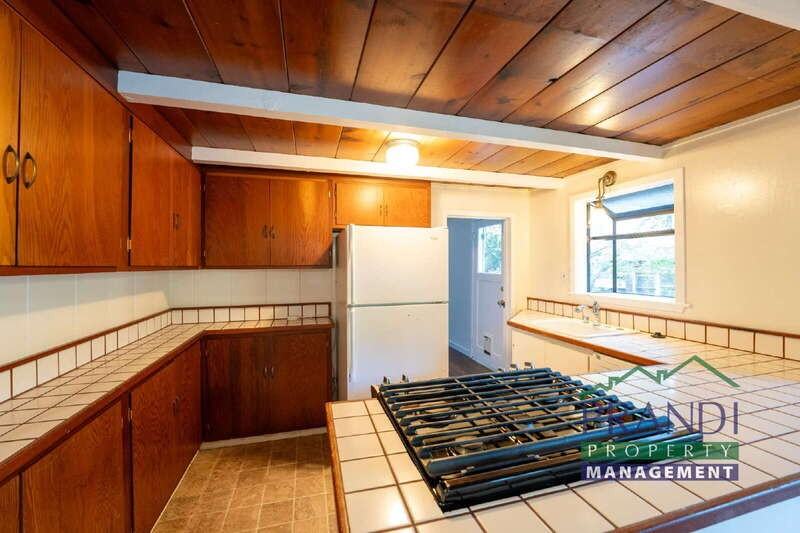 357 Forrest Ave - Photo 5 of 11