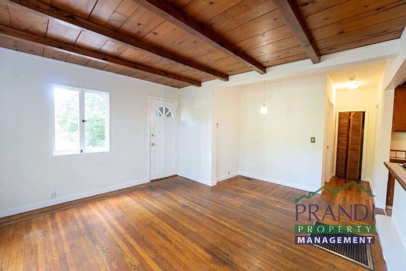357 Forrest Ave - Photo 6 of 11