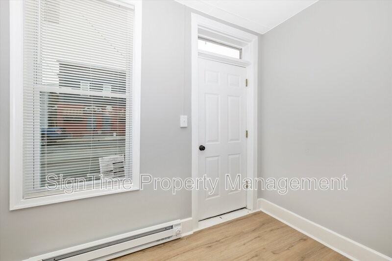 114 N Conococheague St - Photo 3 of 34