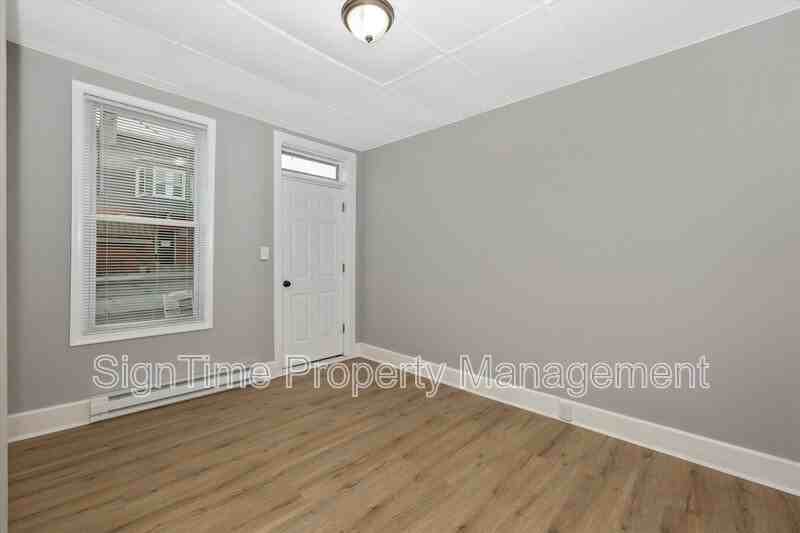 114 N Conococheague St - Photo 6 of 34