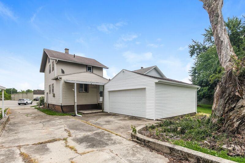 1605 S Yellow Springs St - Photo 3 of 10